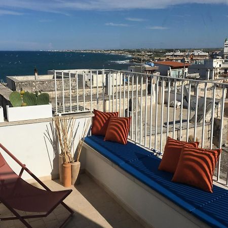 ジョヴィナッツォLa Terrazza Sul Mare - Dimora Di Charmeアパートメント エクステリア 写真