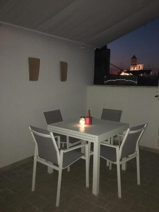 ジョヴィナッツォLa Terrazza Sul Mare - Dimora Di Charmeアパートメント エクステリア 写真