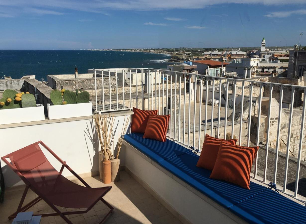 ジョヴィナッツォLa Terrazza Sul Mare - Dimora Di Charmeアパートメント エクステリア 写真