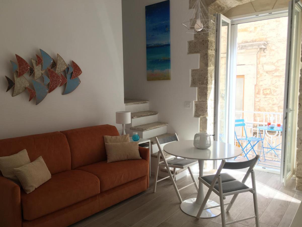 ジョヴィナッツォLa Terrazza Sul Mare - Dimora Di Charmeアパートメント エクステリア 写真