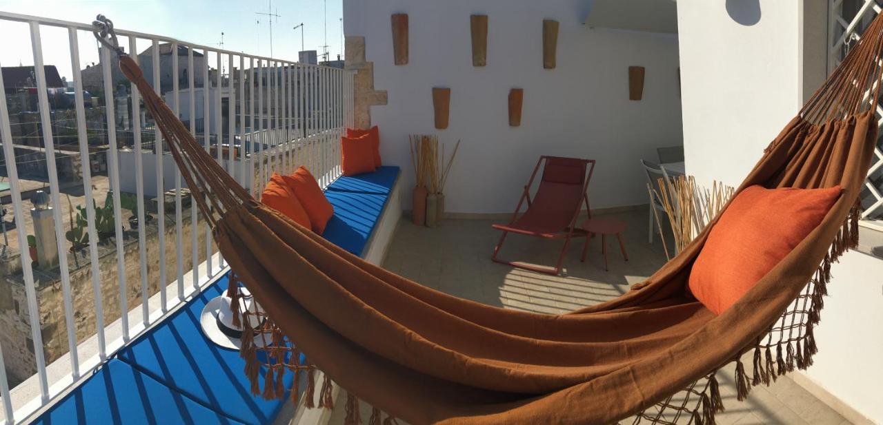 ジョヴィナッツォLa Terrazza Sul Mare - Dimora Di Charmeアパートメント エクステリア 写真